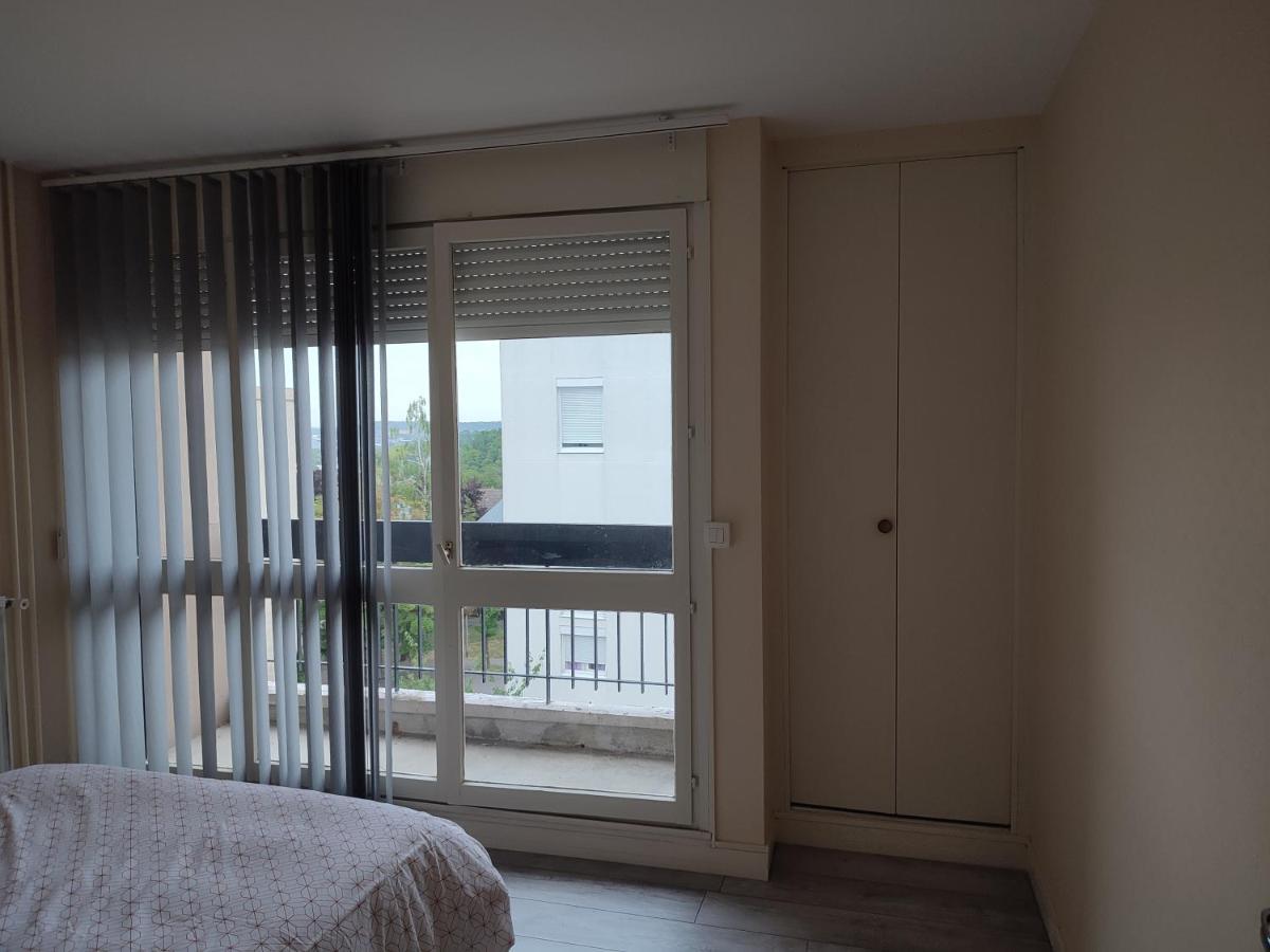 Grand Et Superbe Appartement Proche Paris Creil Exterior photo
