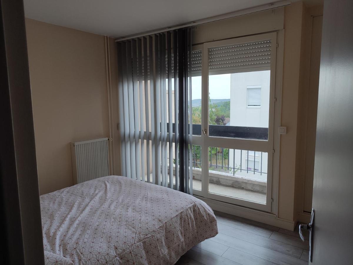 Grand Et Superbe Appartement Proche Paris Creil Exterior photo