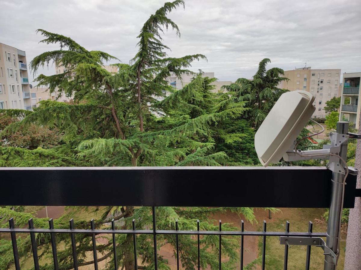 Grand Et Superbe Appartement Proche Paris Creil Exterior photo