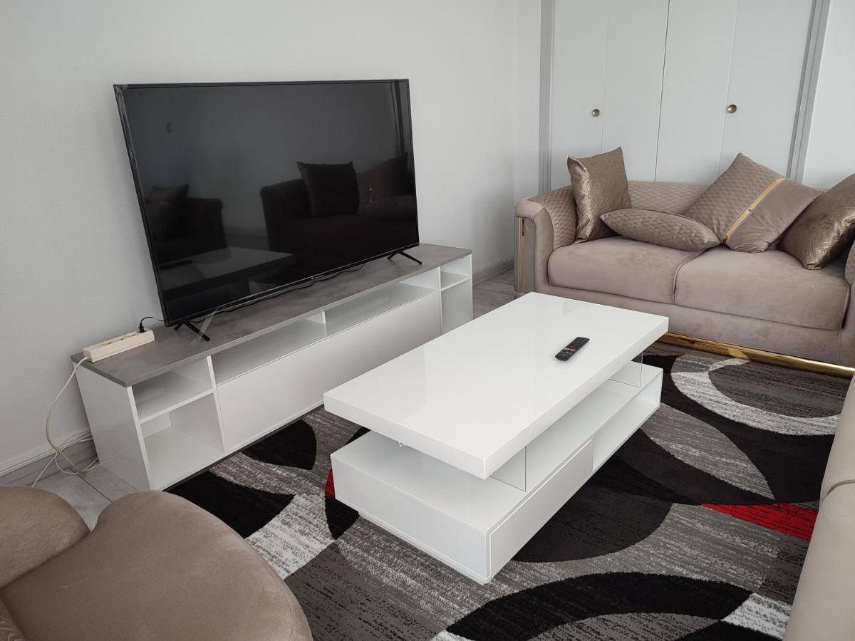 Grand Et Superbe Appartement Proche Paris Creil Exterior photo