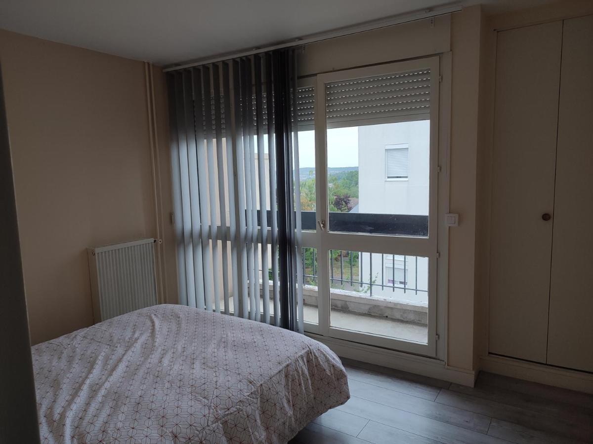 Grand Et Superbe Appartement Proche Paris Creil Exterior photo